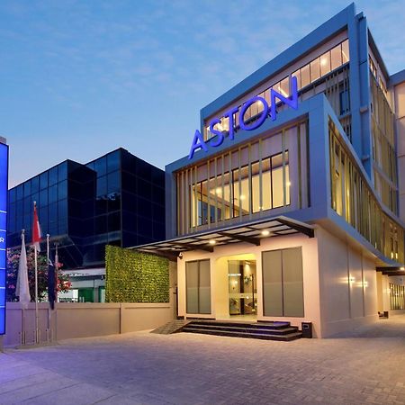 Aston Palu Hotel & Conference Center Exteriér fotografie