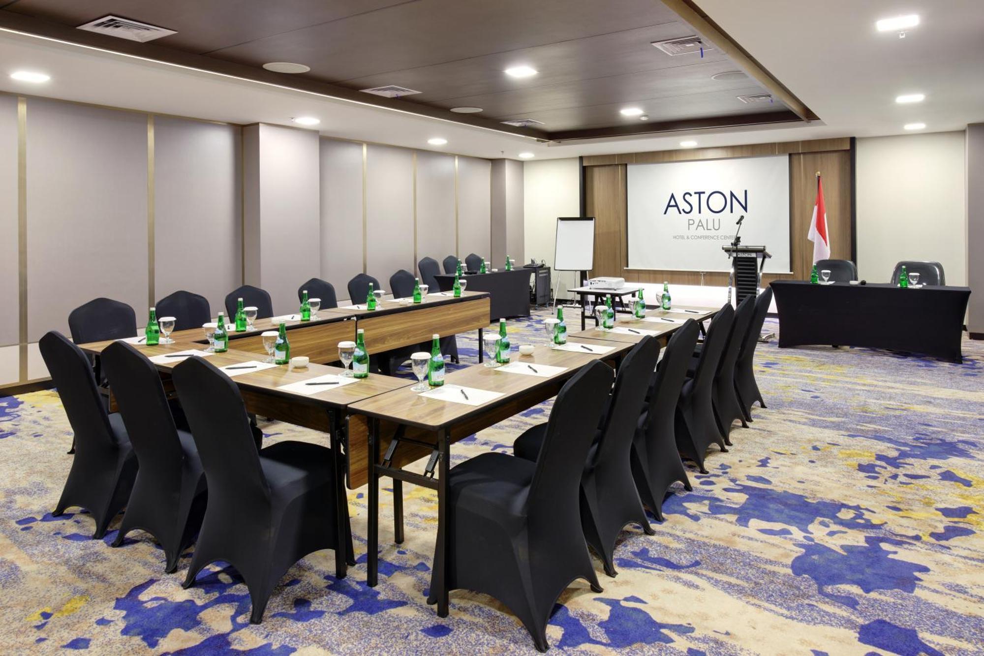 Aston Palu Hotel & Conference Center Exteriér fotografie