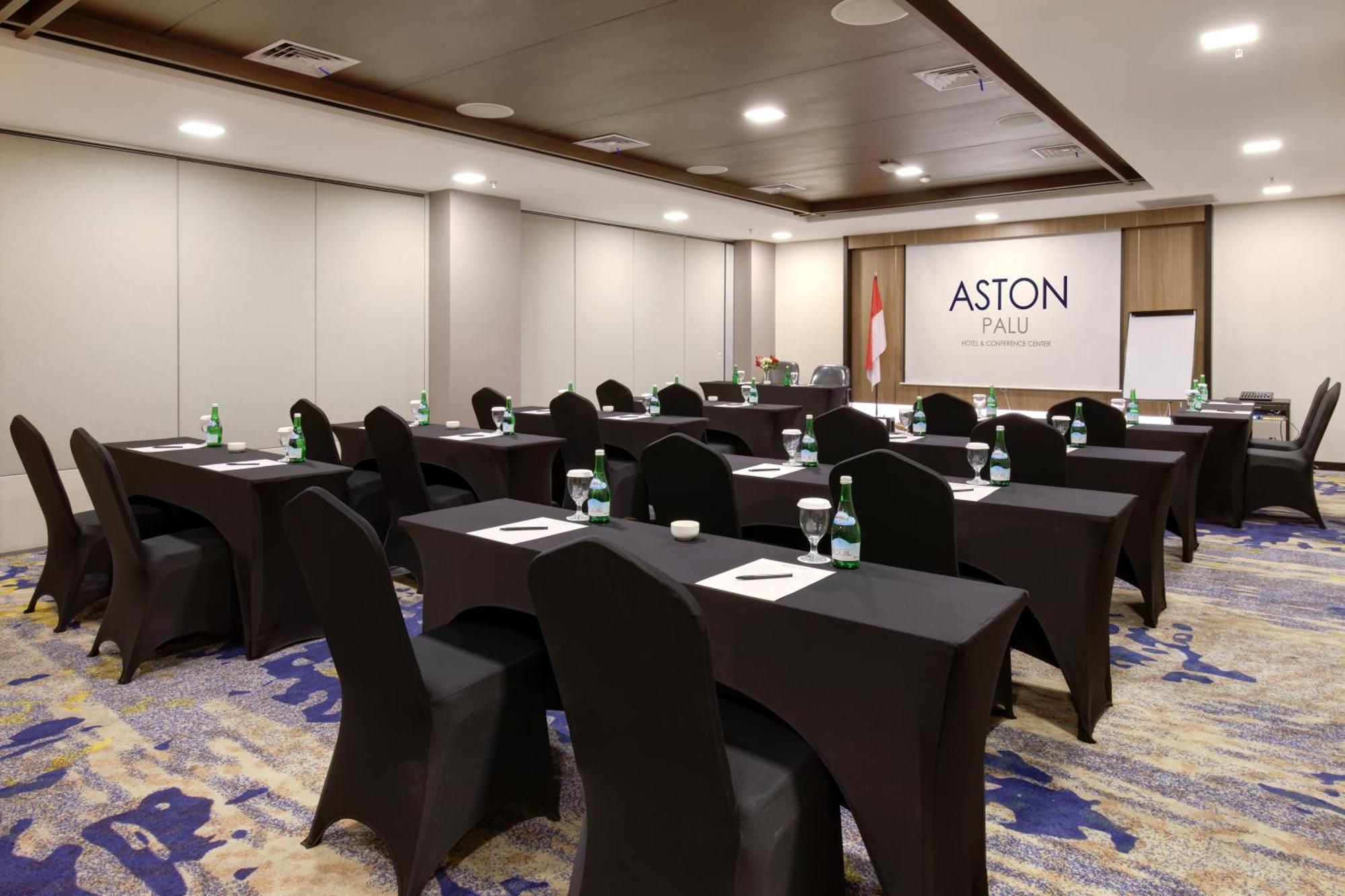 Aston Palu Hotel & Conference Center Exteriér fotografie